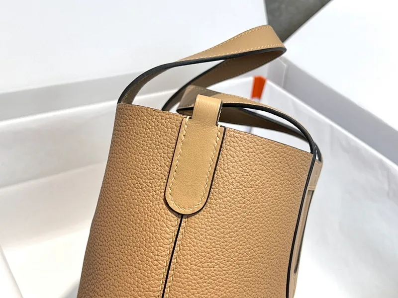 All categories Hermès women's bags (Hermès) Hermès 1818