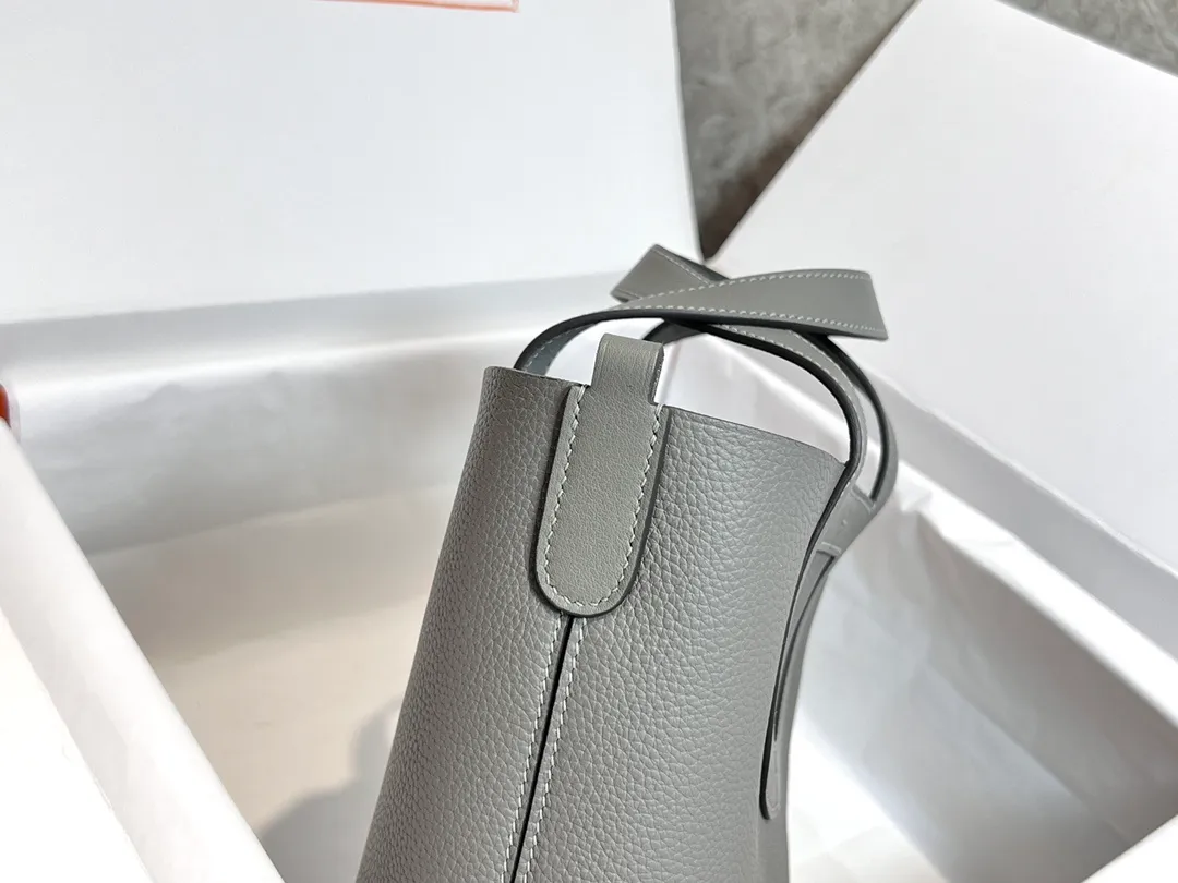 All categories Hermès women's bags (Hermès) Hermès 1818