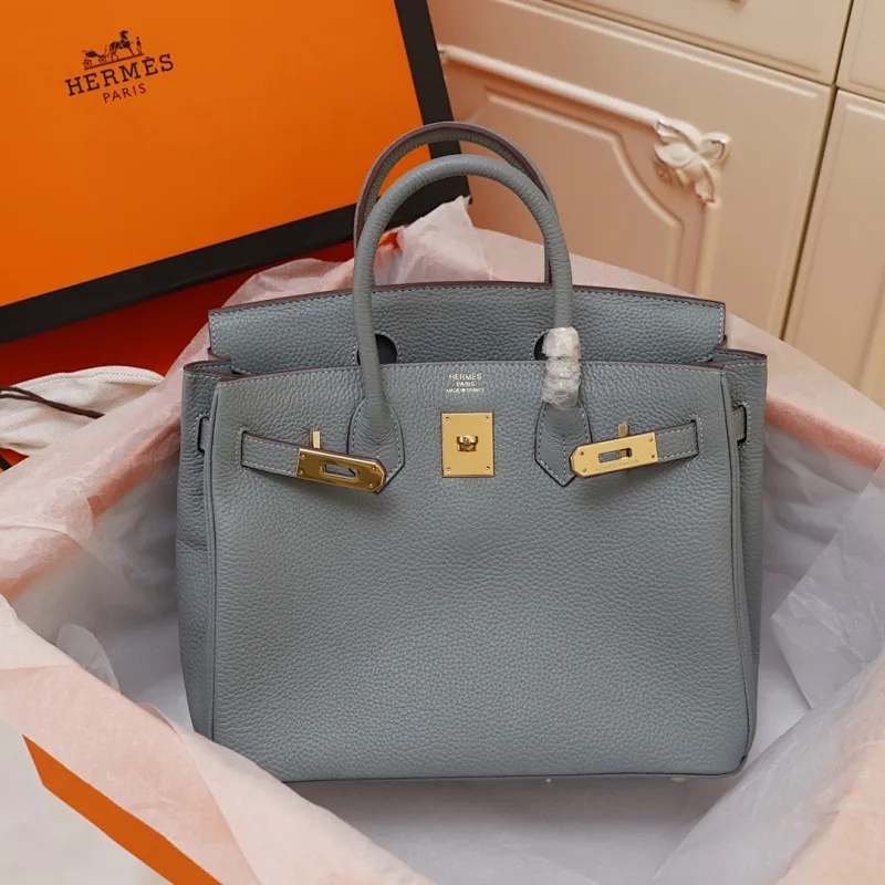 All Categories Official Website "Brand Women's Bags" Women's Bags 💙 Hermes 2022 official new Hermes women's hand-carrying and cross-body dual-use bags wholesale Imported first-layer calfskin Small size 58003800 Large size 58003900 High quality Size: Small 30CM Large 35CM
