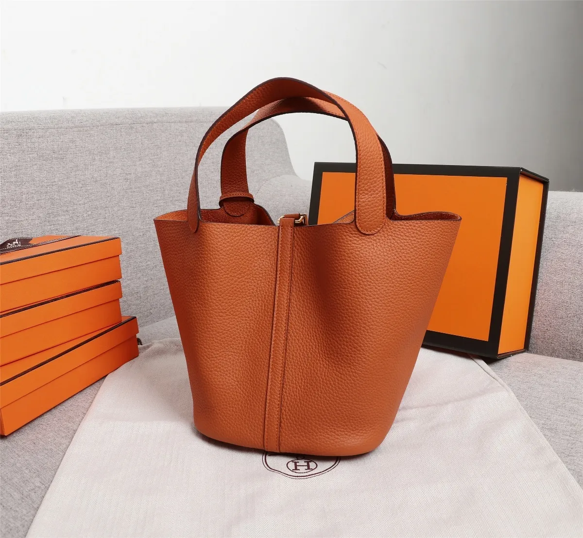 All categories Official website "Brand Women's Bags" Women's Bags 💙 Hermes 2022 official new Hermès vegetable basket picotin wholesale small size 58002400 large size 58002600 high quality size: small size 18CM large size 22CM