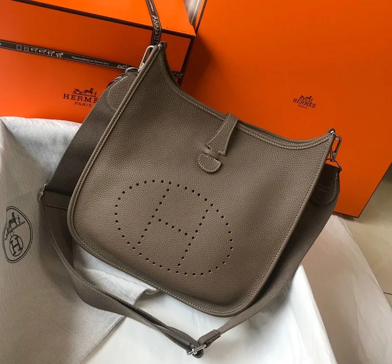 All categories Hermès women's bags (Hermès) Hermès 3528