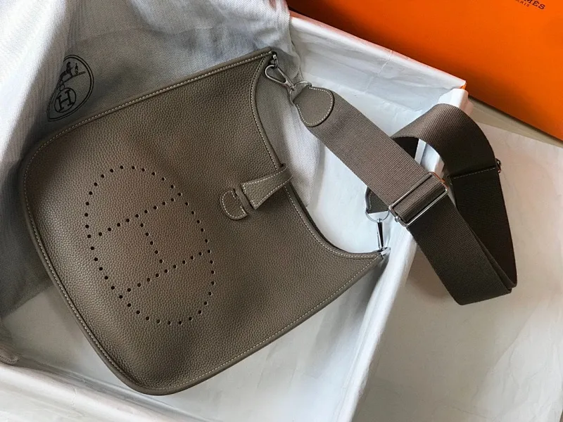 All categories Hermès women's bags (Hermès) Hermès 3528