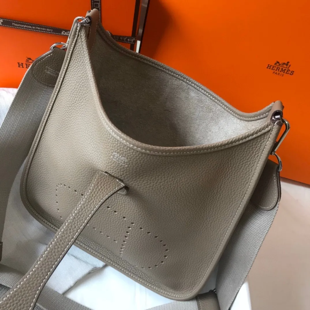 All categories Hermès women's bags (Hermès) Hermès 3528