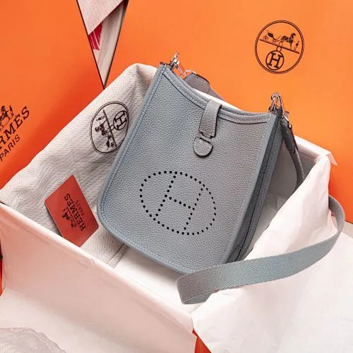 All categories Official website "Brand Women's Bags" Women's Bags 💙 Hermes 2022 official new Hermes evelyne mini bag wholesale imported cowhide 58002300 high quality size: 17CM