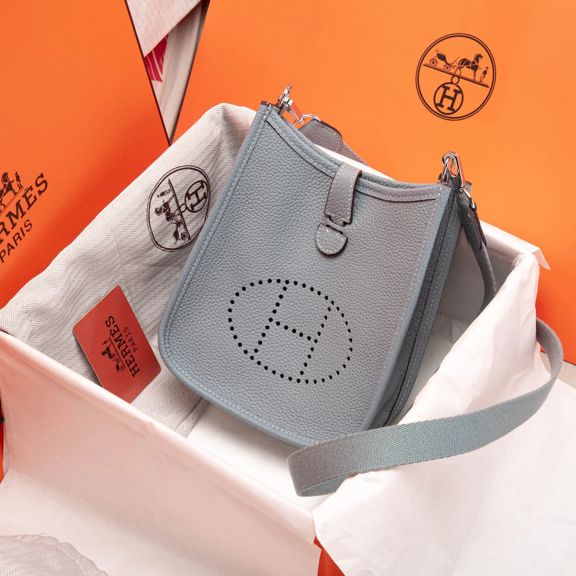 All categories Official website "Brand Women's Bags" Women's Bags 💙 Hermes 2022 official new Hermes evelyne mini bag wholesale imported cowhide 58002300 high quality size: 17CM