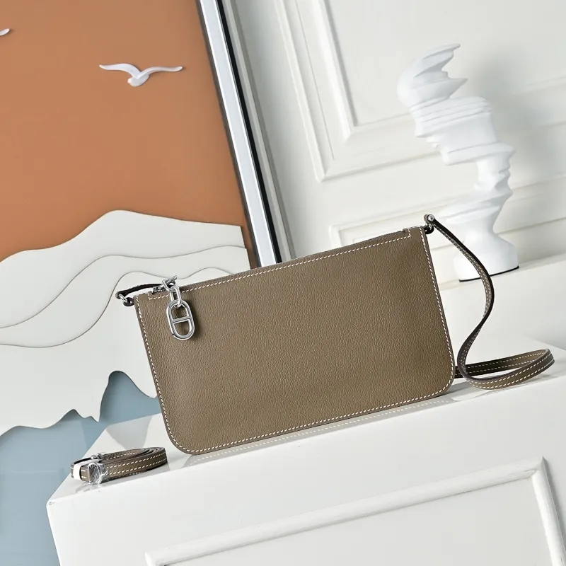 All categories Hermès women's bags (Hermès) Hermès 205