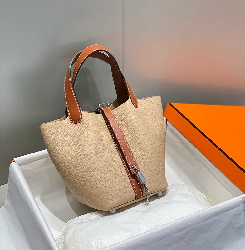 All categories Hermès women's bags (Hermès) Hermès 1118