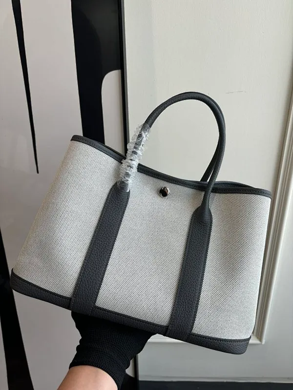 All categories Hermès women's bags (Hermès) Hermès 2330