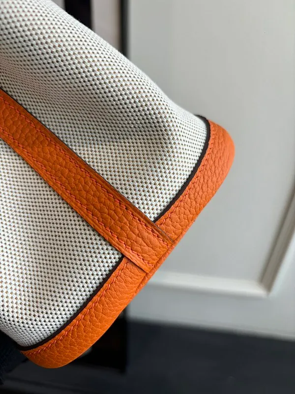 All categories Hermès women's bags (Hermès) Hermès 2330