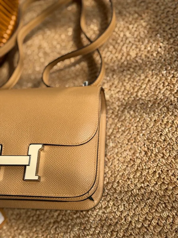 All categories Hermès women's bags (Hermès) Hermès Kangkang 22