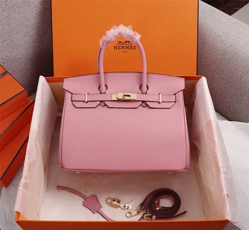 All categories Official website "Brand Women's Bags" Women's Bags 💙 Hermes 2022 Official New Hermès Platinum First Layer Lychee Pattern Handbag Original Calfskin Outside and Sheepskin Goat Pattern Wholesale Small Size 58002800 Medium Size 58003000 Large Size 58003200 High Quality Size: Small 25CM Medium 30C