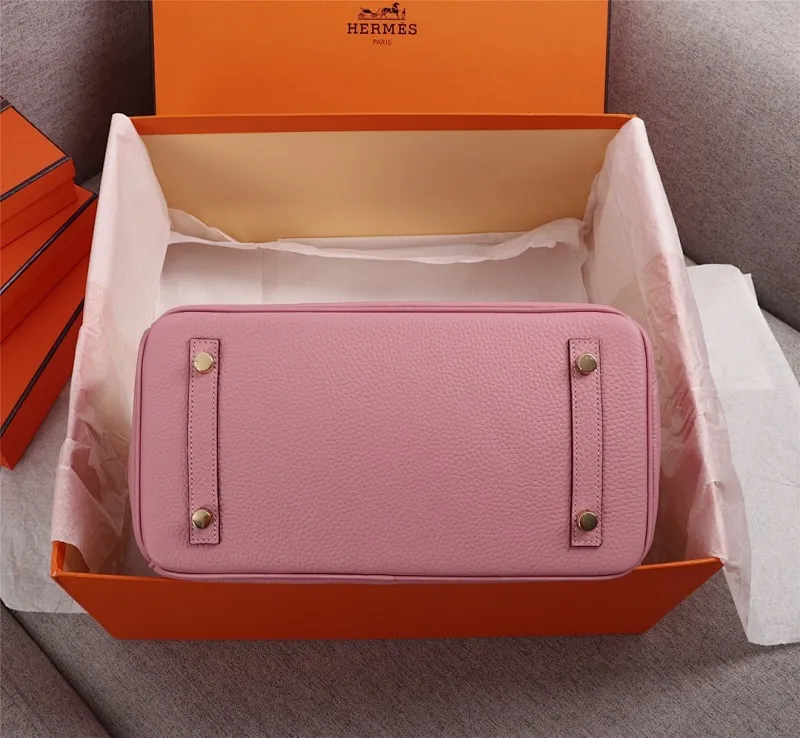 All categories Official website "Brand Women's Bags" Women's Bags 💙 Hermes 2022 Official New Hermès Platinum First Layer Lychee Pattern Handbag Original Calfskin Outside and Sheepskin Goat Pattern Wholesale Small Size 58002800 Medium Size 58003000 Large Size 58003200 High Quality Size: Small 25CM Medium 30C
