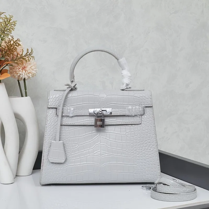 All categories Hermès women's bags (Hermès) Hermès 2823