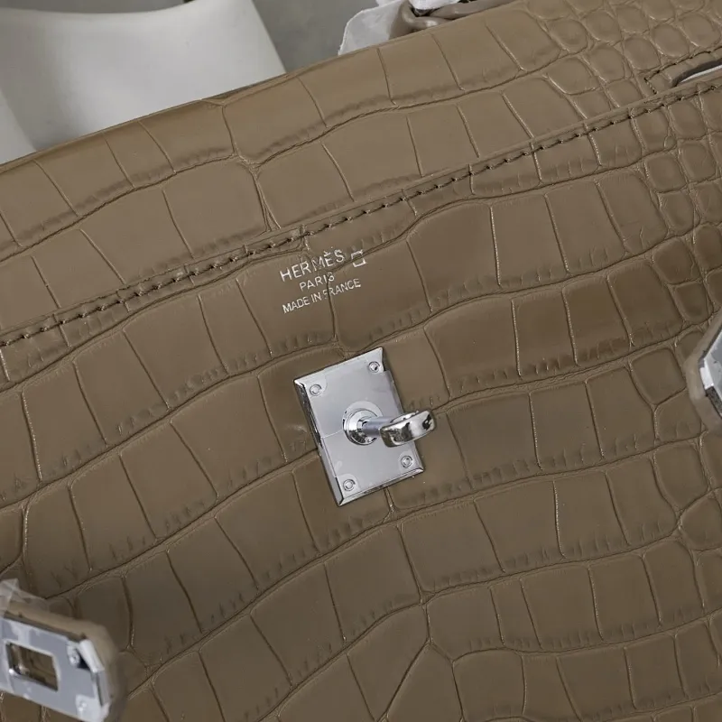 All categories Hermès women's bags (Hermès) Hermès 2823