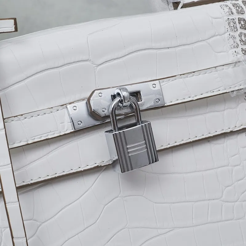All categories Hermès women's bags (Hermès) Hermès 2823