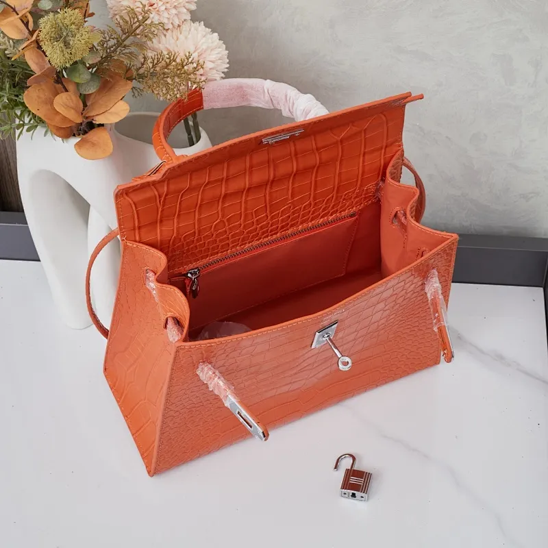 All categories Hermès women's bags (Hermès) Hermès 2823