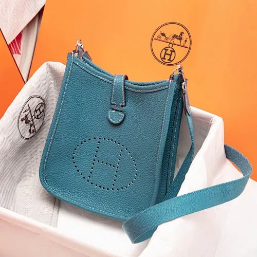 All categories Official website "Brand Women's Bags" Women's Bags 💙 Hermes 2022 official new Hermes evelyne mini bag wholesale imported cowhide 58002300 high quality size: 17CM