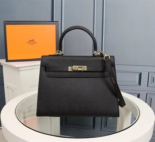 All Categories Official Website "Brand Women's Bags" Women's Bags 💙 Hermes 2022 official new Hermes women's hand-carrying cross-body dual-use bag wholesale cowhide palm print customization Large size 58002500 Medium size 58002300 Small size 58002300 High quality Size: Large size 28-22-10CM Medium size 25-17