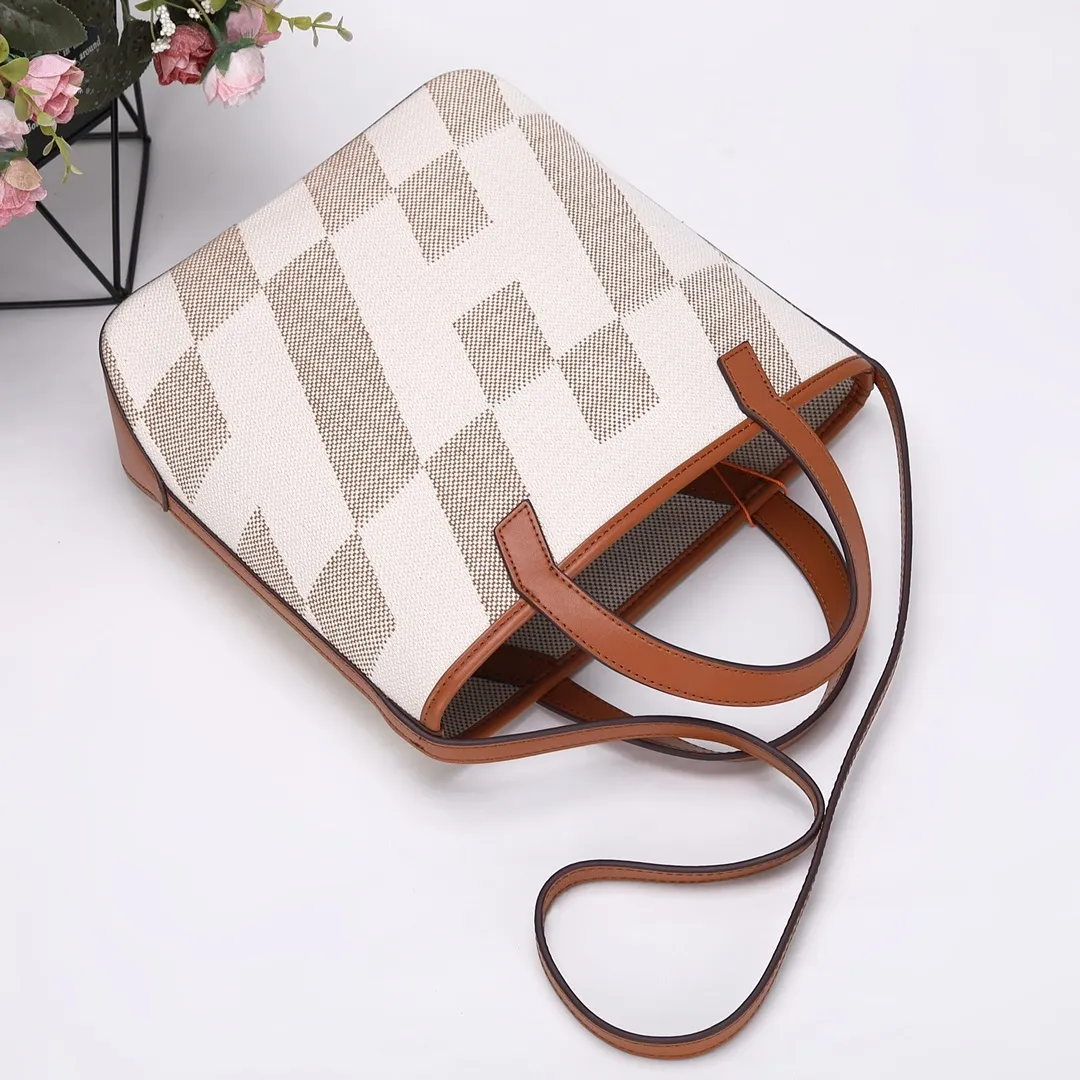 All categories Hermès women's bags (Hermès) Hermès 8011