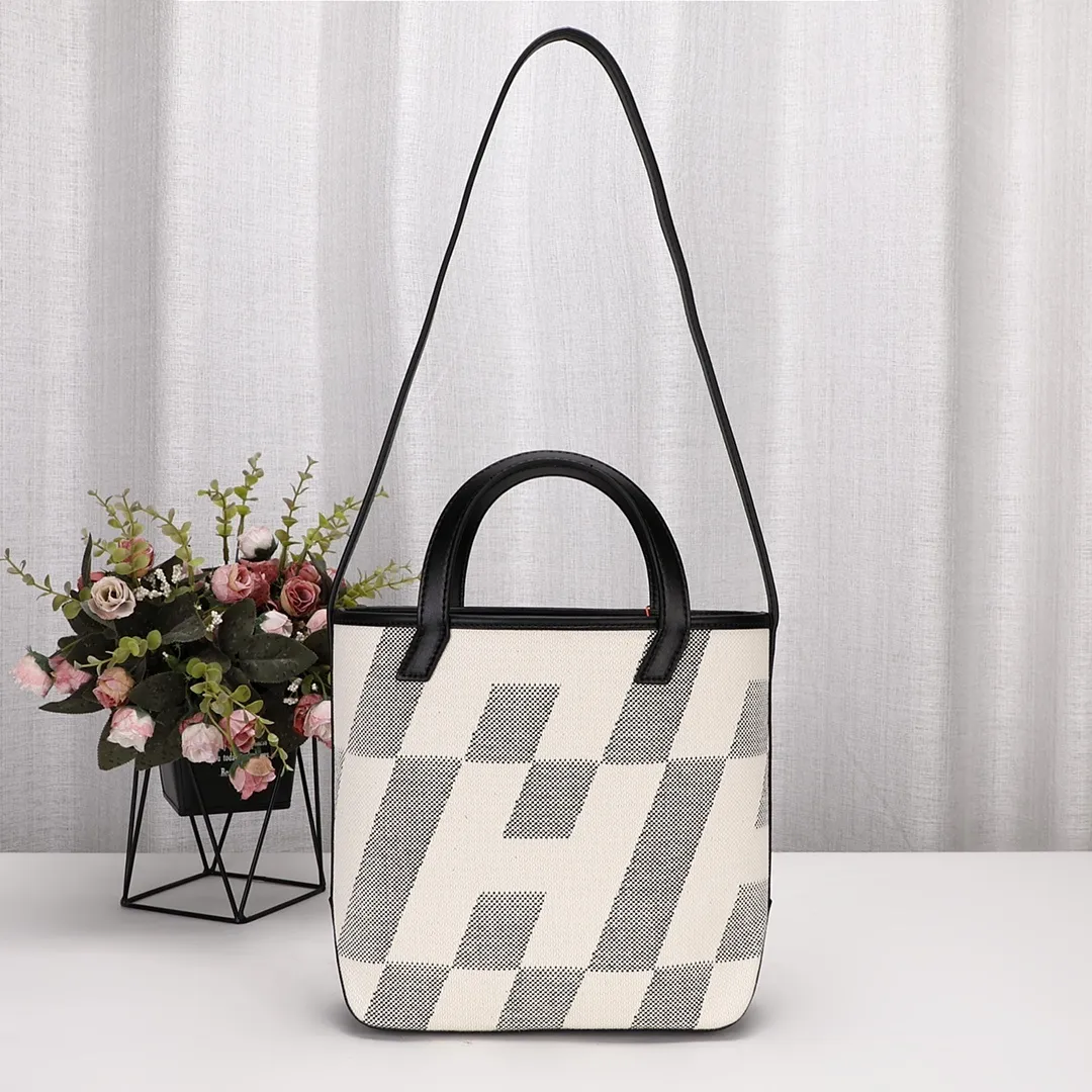 All categories Hermès women's bags (Hermès) Hermès 8011
