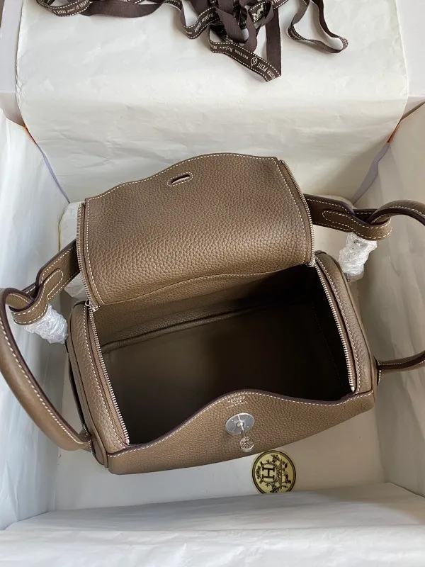 All categories Hermès women's bags (Hermès) Hermès 2626 wax thread