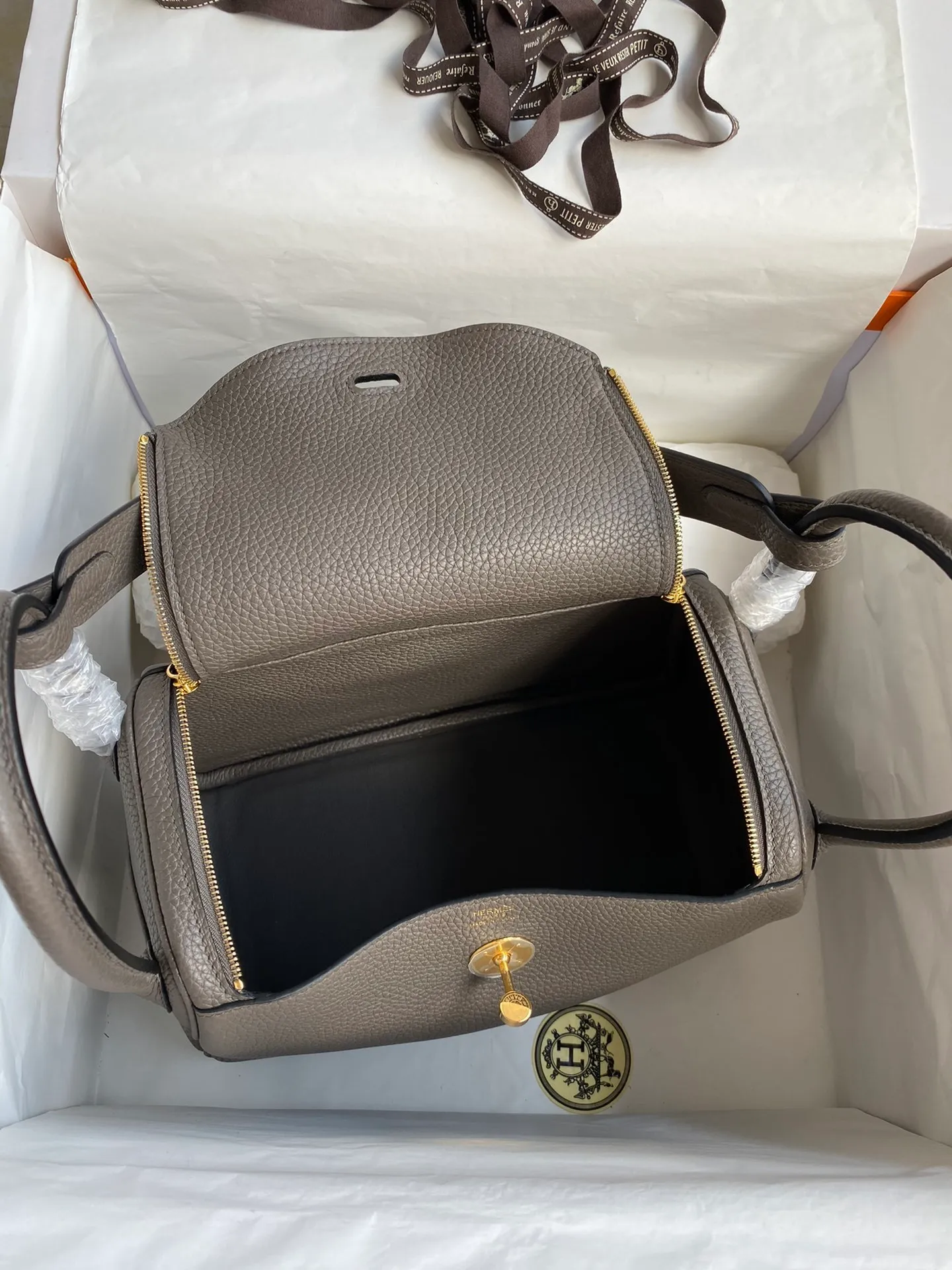 All categories Hermès women's bags (Hermès) Hermès 2626 wax thread