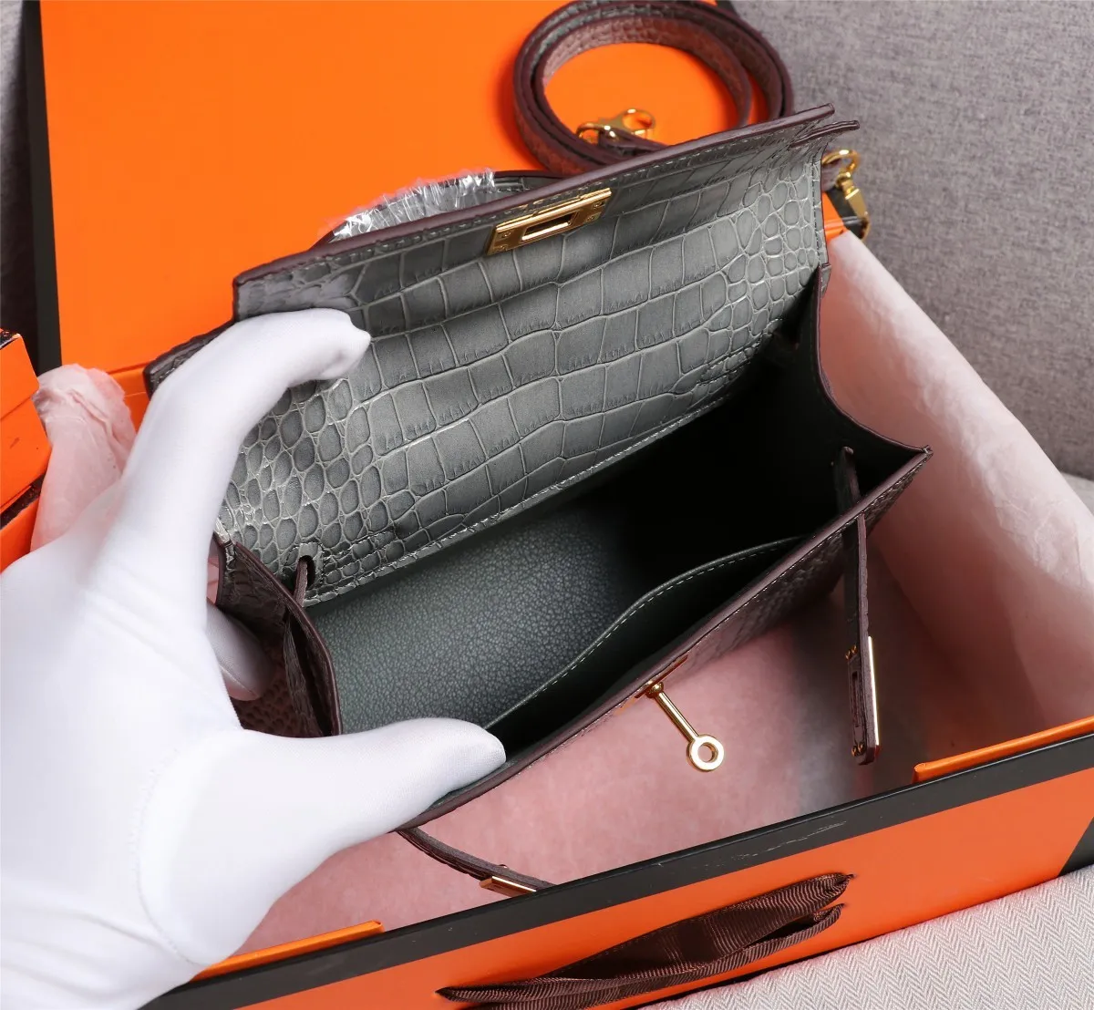 All categories Official website "Brand Women's Bags" Women's Bags 💙 Hermes 2022 Official New Hermès Handbag Kelly Crocodile Pattern First-layer Calfskin Wholesale 58002800 High Quality Size: 22-7-14CM