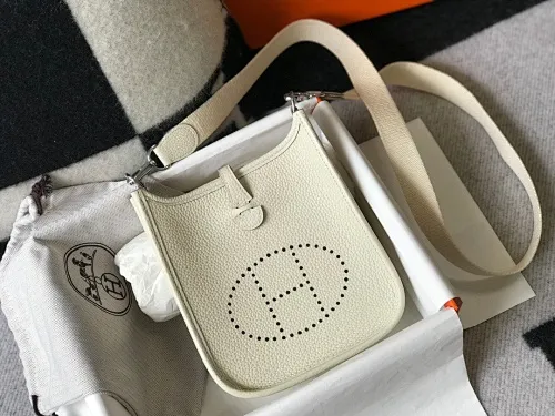 All categories Hermès women's bags (Hermès) Hermès 3017