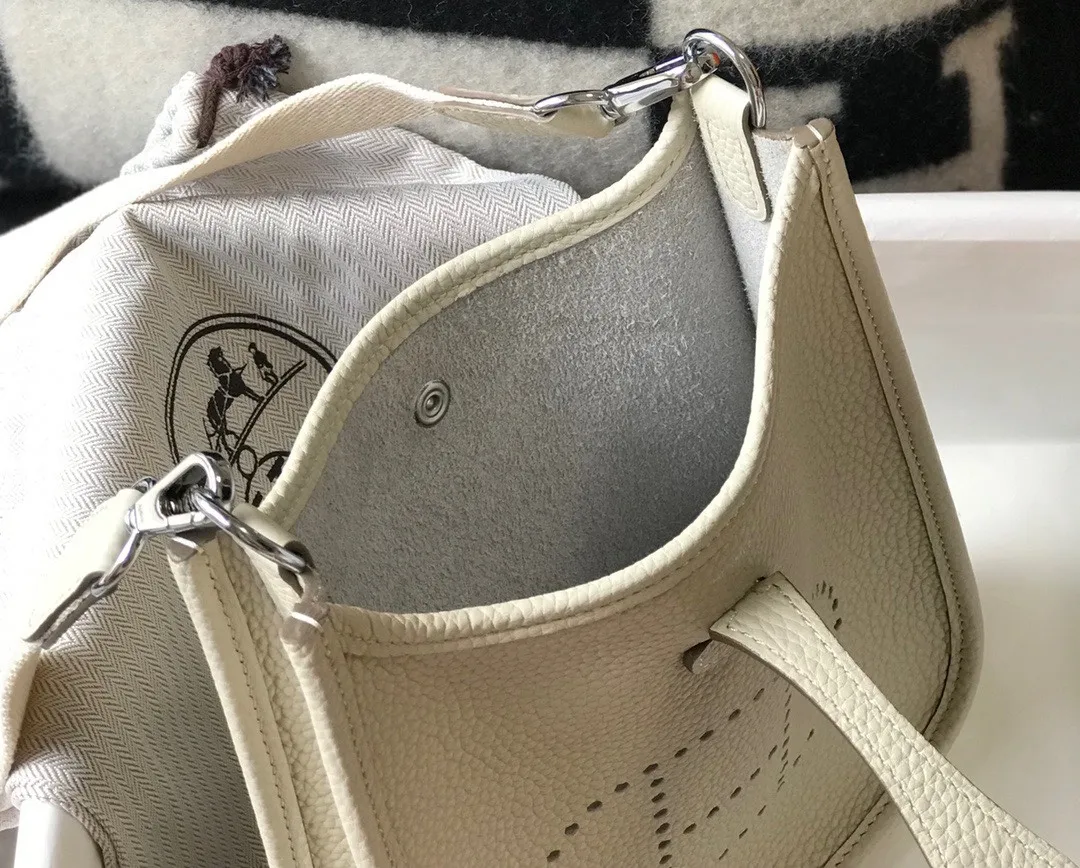 All categories Hermès women's bags (Hermès) Hermès 3017