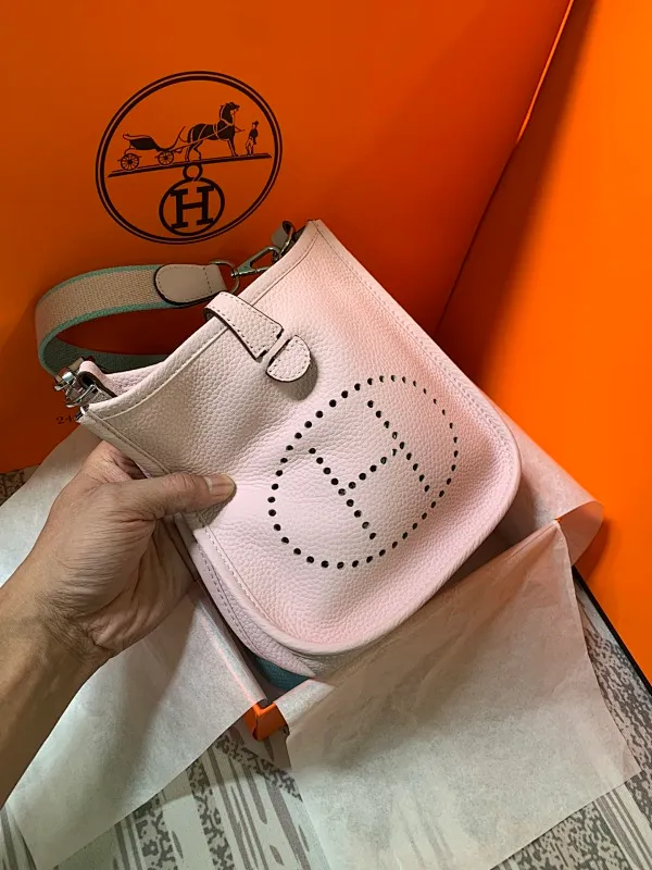 All categories Hermès women's bags (Hermès) Hermès 3017
