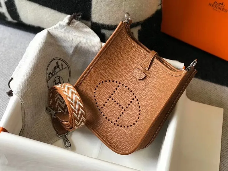 All categories Hermès women's bags (Hermès) Hermès 3017