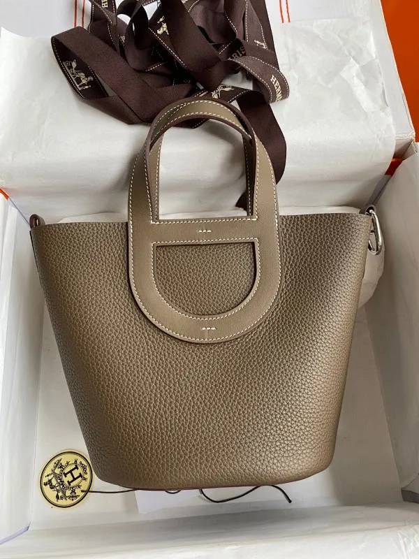 All categories Hermès women's bags (Hermès) Hermès 1822
