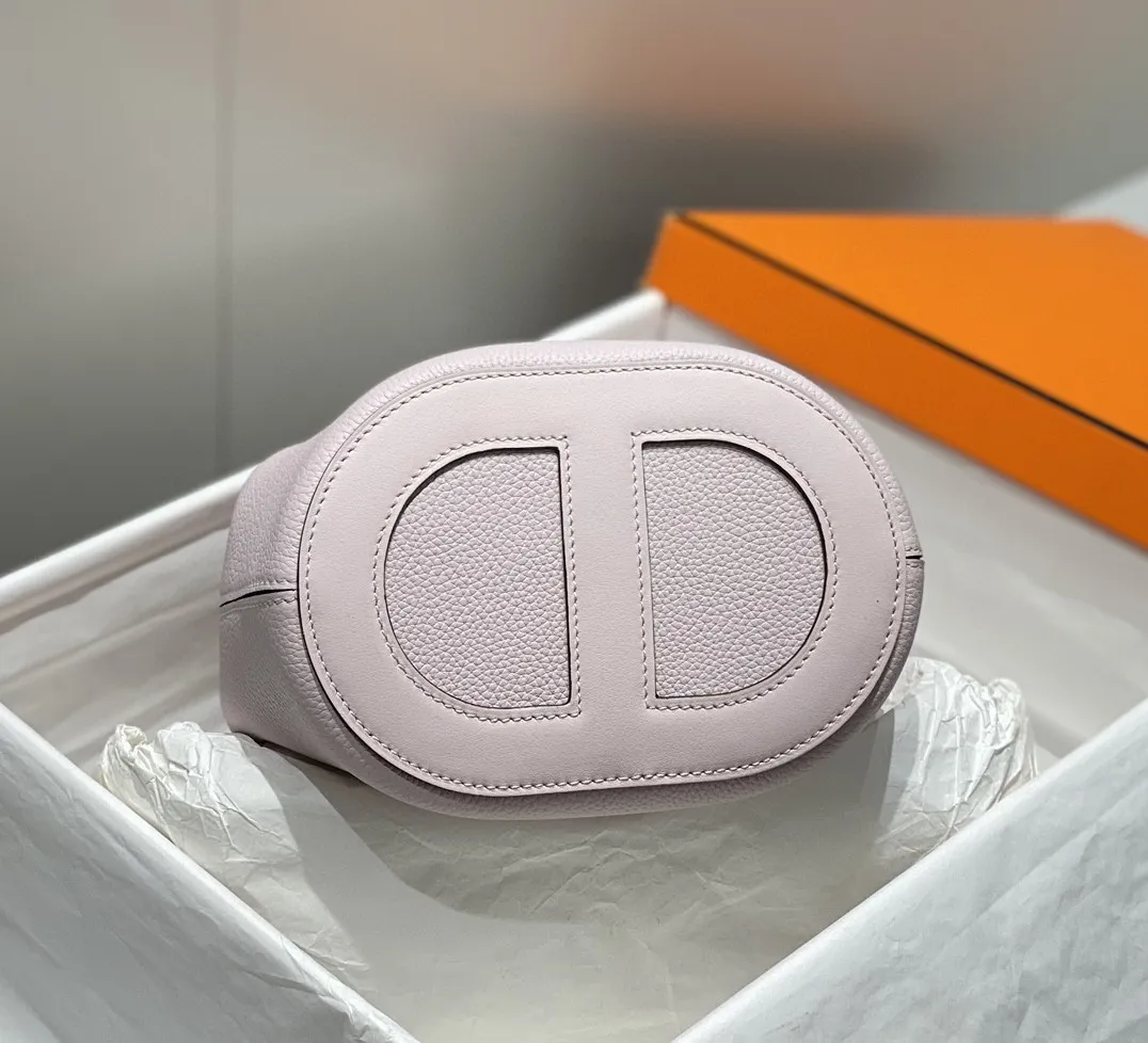 All categories Hermès women's bags (Hermès) Hermès 1822