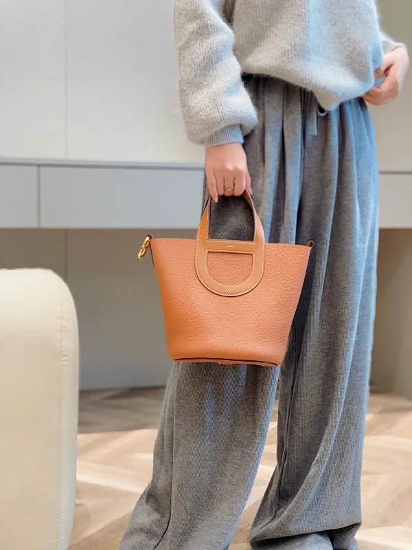All categories Hermès women's bags (Hermès) Hermès 1822