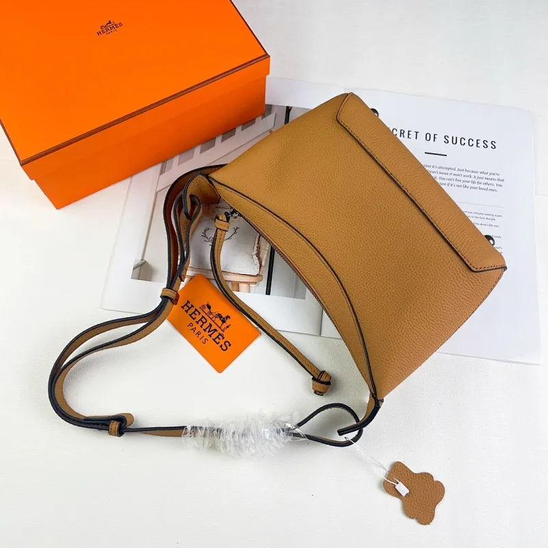 All categories Hermès women's bags (Hermès) Hermès E955