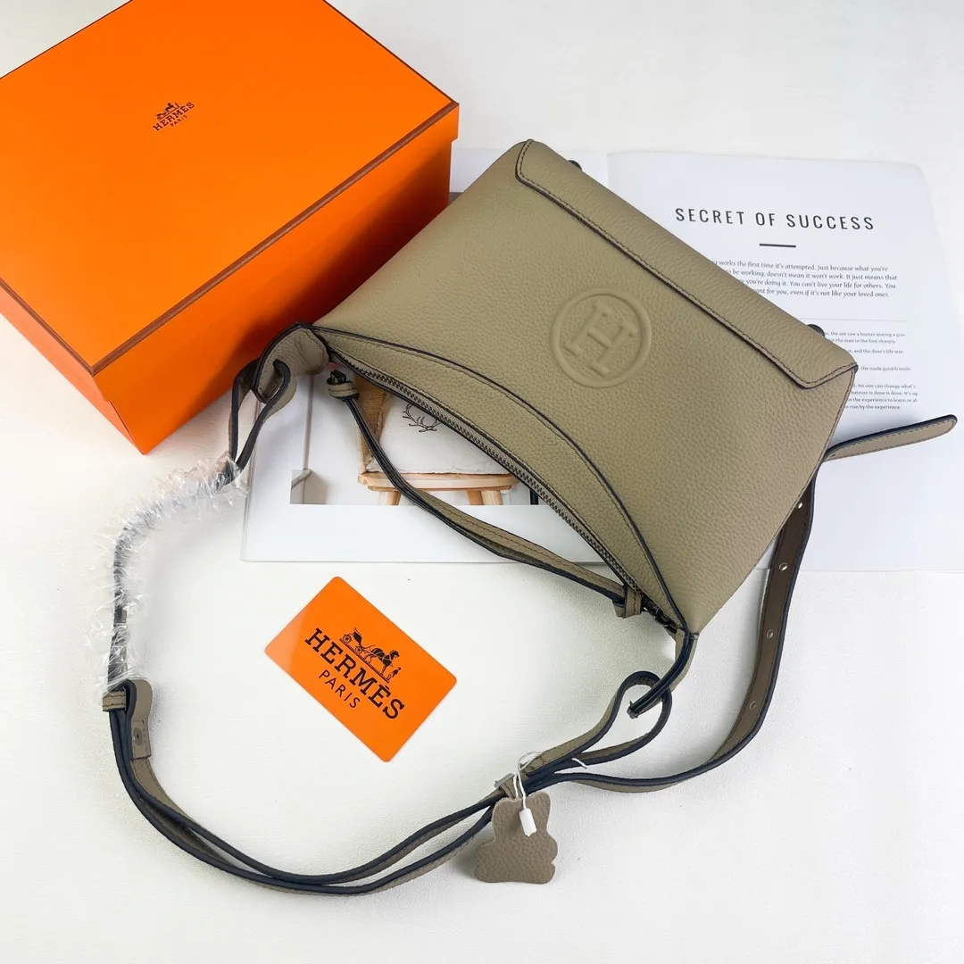 All categories Hermès women's bags (Hermès) Hermès E955
