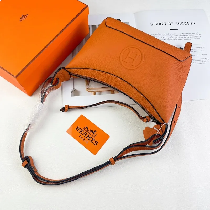 All categories Hermès women's bags (Hermès) Hermès E955