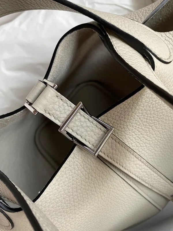 All categories Hermès women's bags (Hermès) Hermès 1800