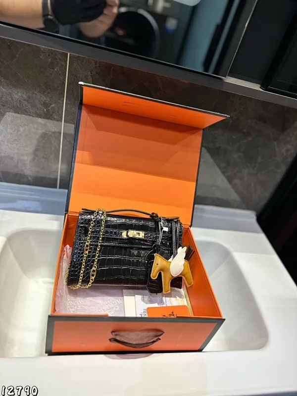All Categories Official Website "Brand Women's Bags" Women's Bags 💙 Hermes 2025 New Hermes Crossbody Bag