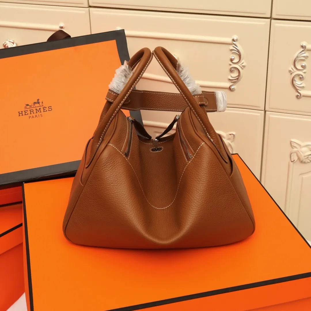 All categories Official website "Brand Women's Bags" Women's Bags 💙 Hermes 2022 official new Hermès lindy bag wholesale small size 58004000 large size 58004200 high quality size: small size 26CM large size 30CM