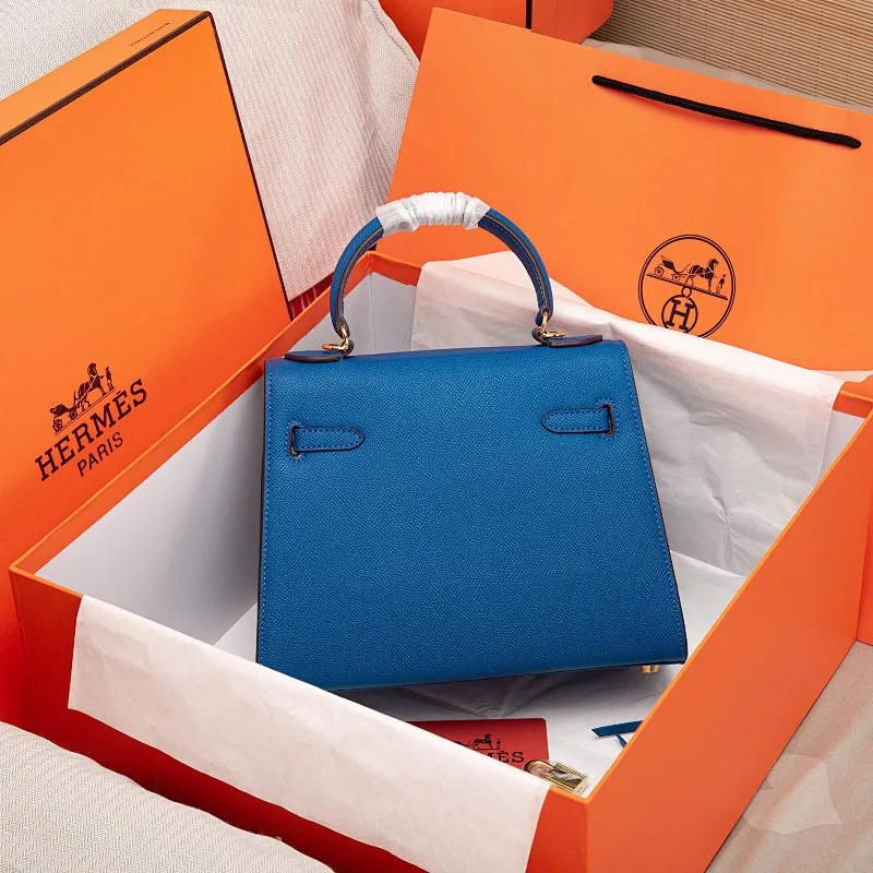 All Categories Official Website "Brand Women's Bags" Women's Bags 💙 Hermes 2022 Official New Hermès Women's Hand-Crossbody Two-Purpose Bag Wholesale Cowhide Palm Print Large Size 58002500 Small Size 58002300 High Quality Size: Large Size 28-22-10CM Small Size 25-17-7CM
