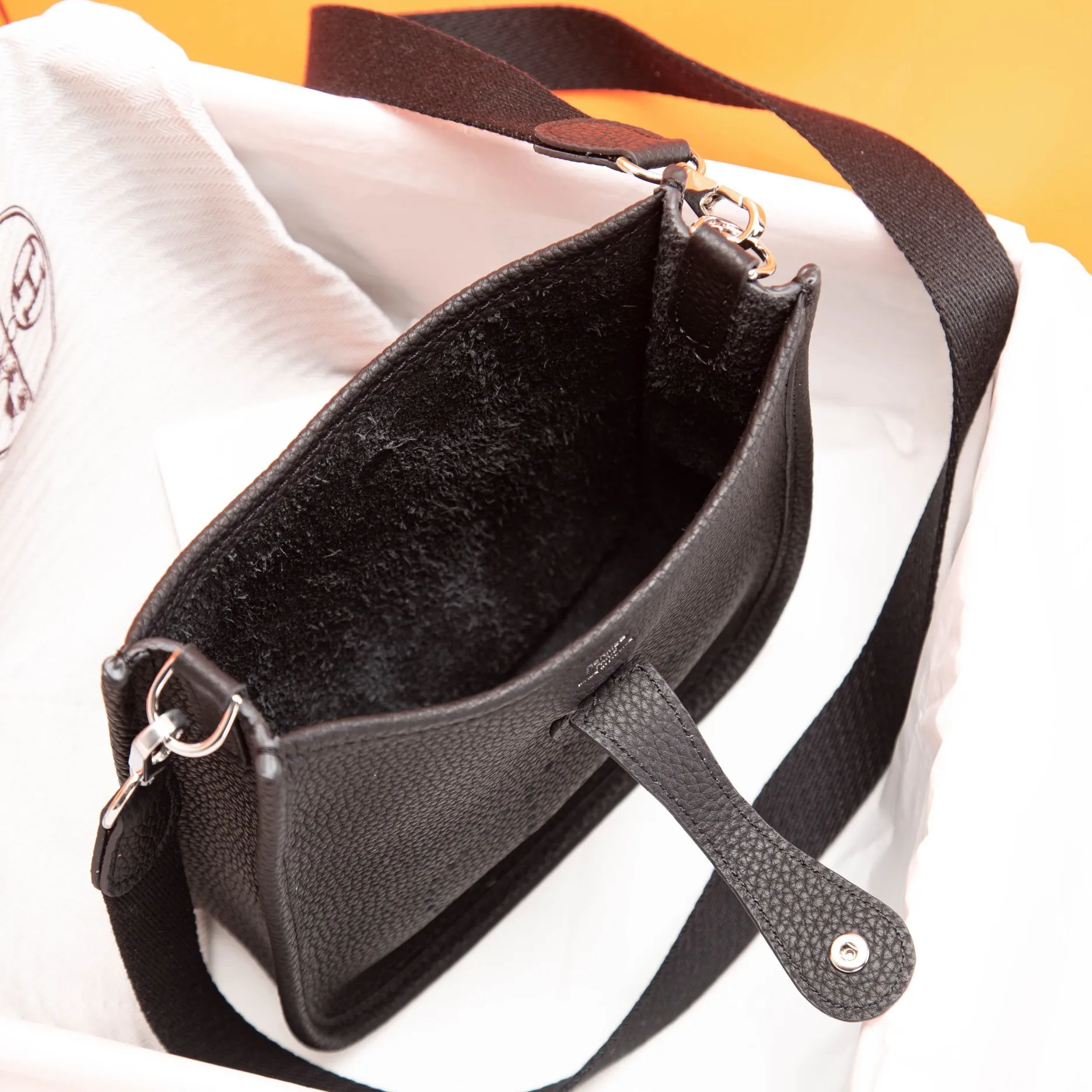 All categories Official website "Brand Women's Bags" Women's Bags 💙 Hermes 2022 official new Hermes evelyne mini bag wholesale imported cowhide 58002300 high quality size: 17CM