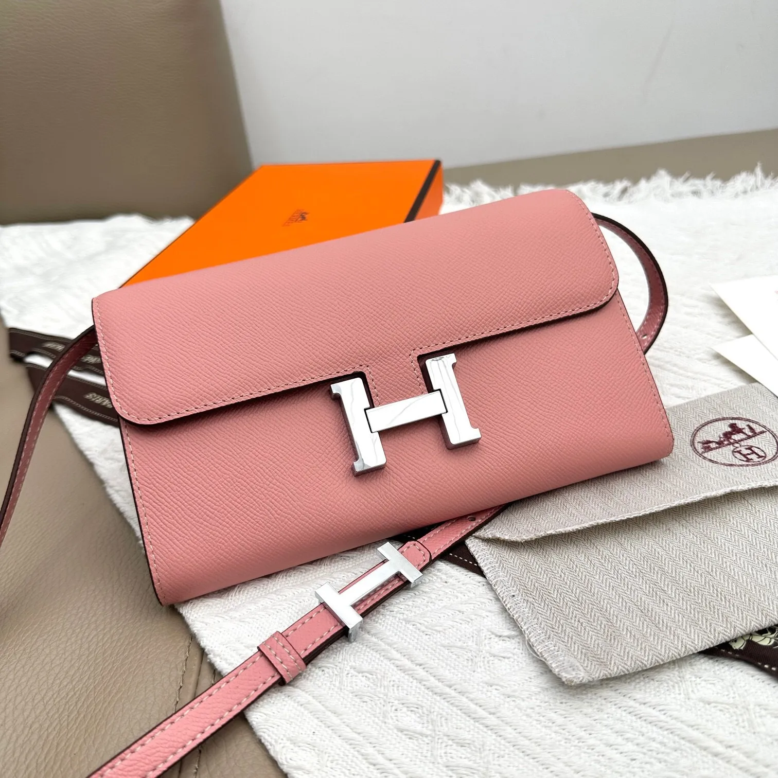 All Categories Official Website "Brand Women's Bags" Women's Bags 💙 Hermes 2025 New Hermes Crossbody Bag