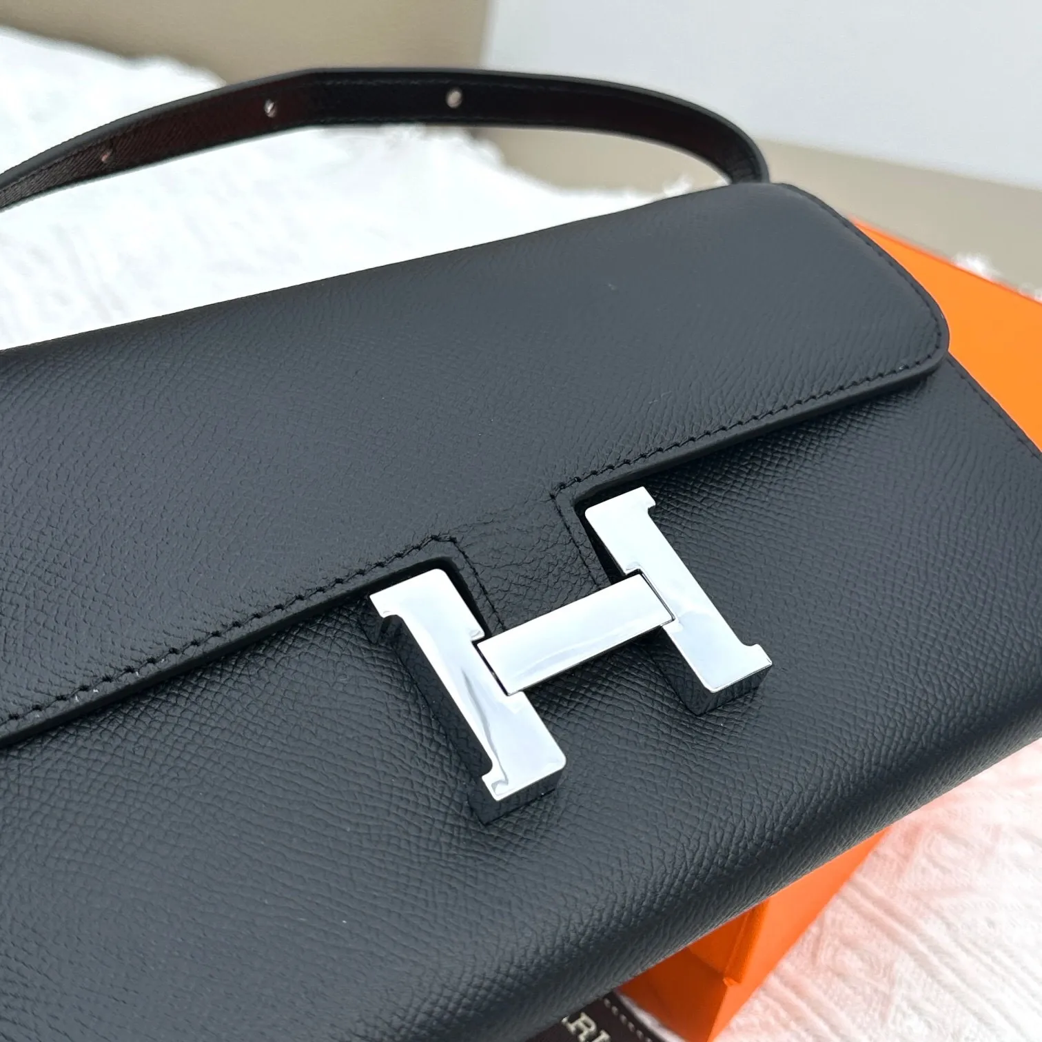 All Categories Official Website "Brand Women's Bags" Women's Bags 💙 Hermes 2025 New Hermes Crossbody Bag