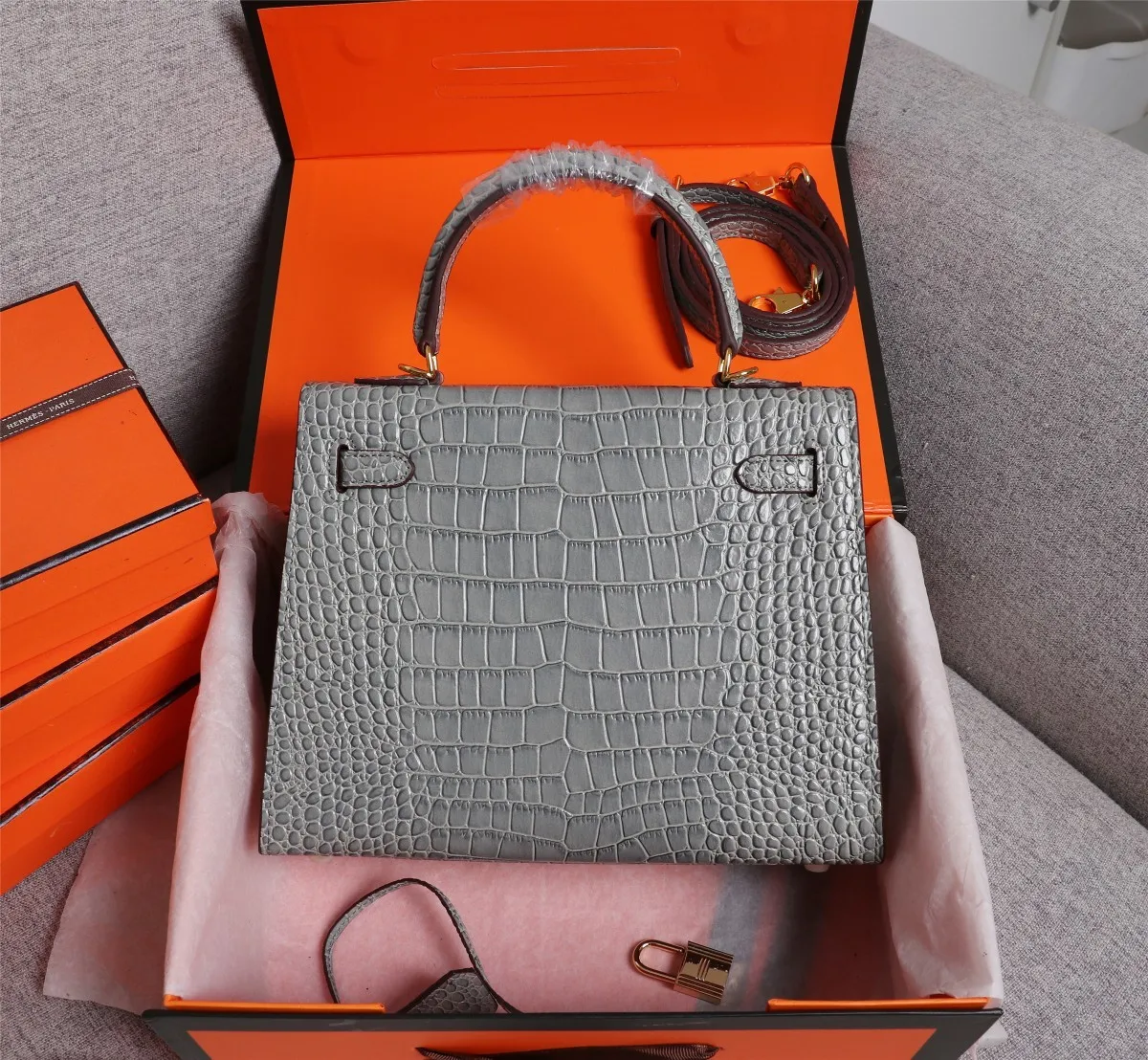 All Categories Official Website "Brand Women's Bags" Women's Bags 💙 Hermes 2022 official new Hermes women's hand-carrying cross-body dual-use bag wholesale Kelly crocodile pattern 58002500 High quality Size: 25-9-18CM