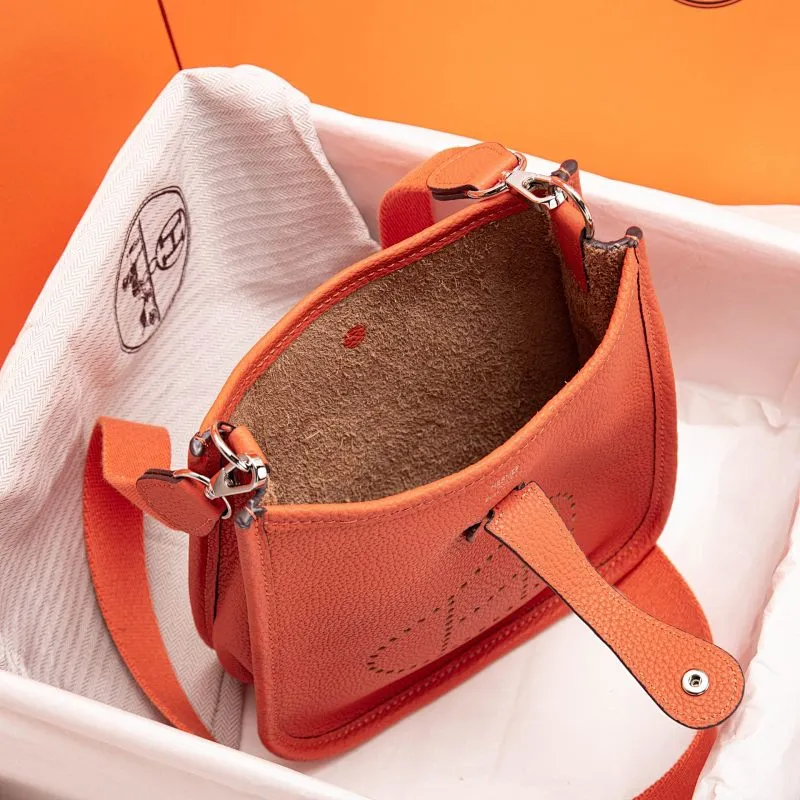 All categories Official website "Brand Women's Bags" Women's Bags 💙 Hermes 2022 official new Hermes evelyne mini bag wholesale imported cowhide 58002300 high quality size: 17CM