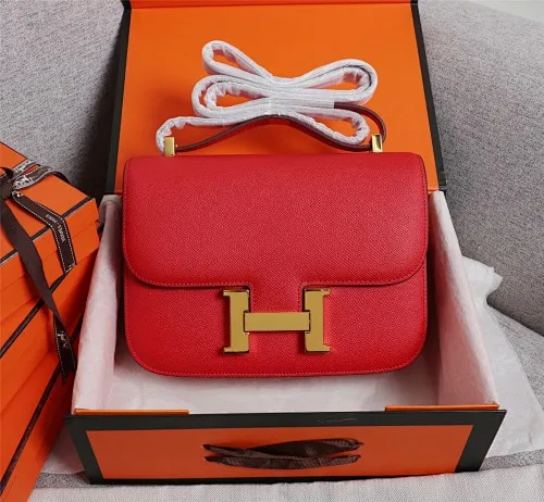 All categories Official website "Brand Women's Bags" Women's Bags 💙 Hermes 2022 Official New Hermès Women's Crossbody Bag Wholesale Genuine Epsom leather Pure steel silver-plated buckle Large size 58002500 Small size 58002300 High quality Size: Large size 22-6-17CM Small size 19-5-14.5CM
