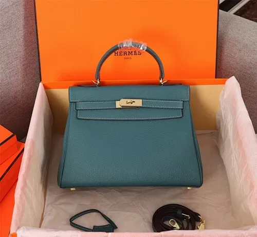 All Categories Official Website "Brand Women's Bags" Women's Bags 💙 Hermes Kelly Original Princess Bag (exclusive factory code) three sizes in stock. 25cm 58002700 28cm 58002900 32cm 58003200 Top configuration, original factory workmanship, original hardware, guaranteed to never fade, original calf leather outer