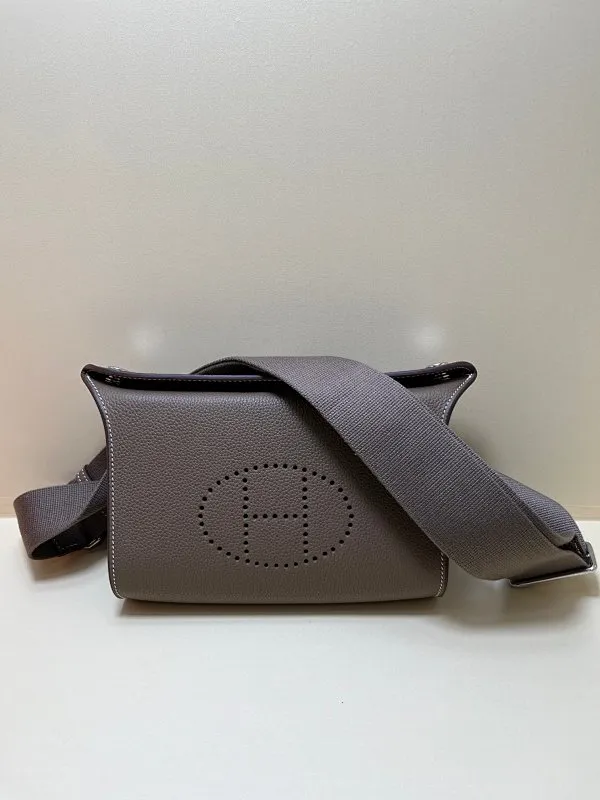 All categories Hermès women's bags (Hermès) Hermès 2702