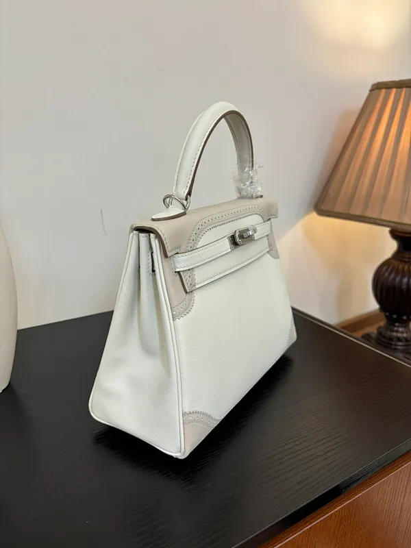 All categories Hermès women's bags (Hermès) Hermès 2528
